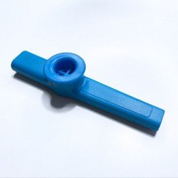 Toga Plastik Kazoo